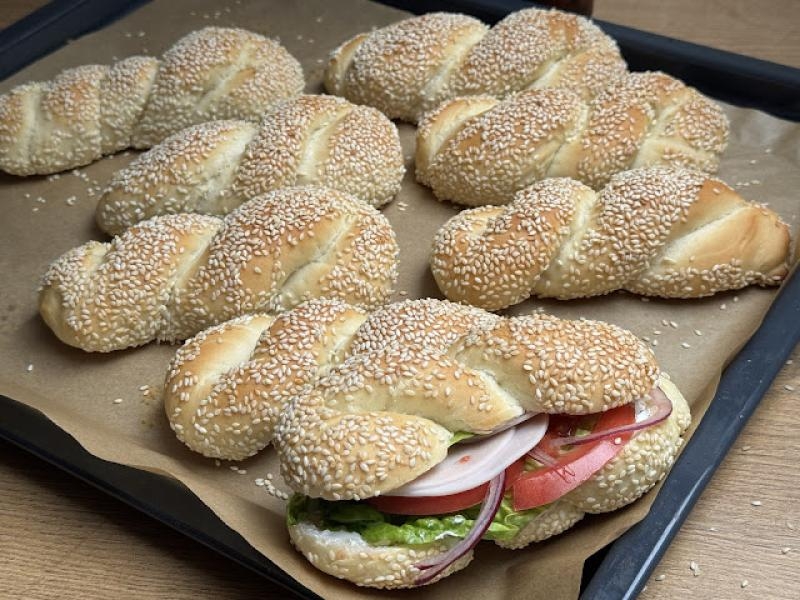 Zakręcone bułeczki z sezamem