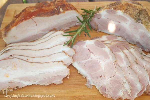 Mięso pieczone w soli na kanapki