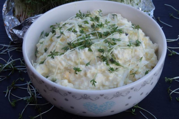Pasta chrzanowa z rzeżuchą