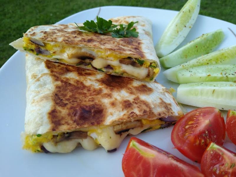Omlet w tortilli
