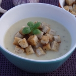 Zupa serowo-czosnkowa
