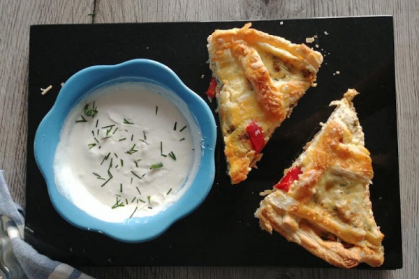 Tarta z kurczakiem i pieczarkami