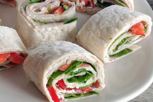 TORTILLA NA PRZEKĄSKĘ