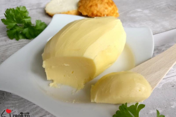 DOMOWE MASŁO ZE ŚMIETANY- ŁATWO I SZYBKO