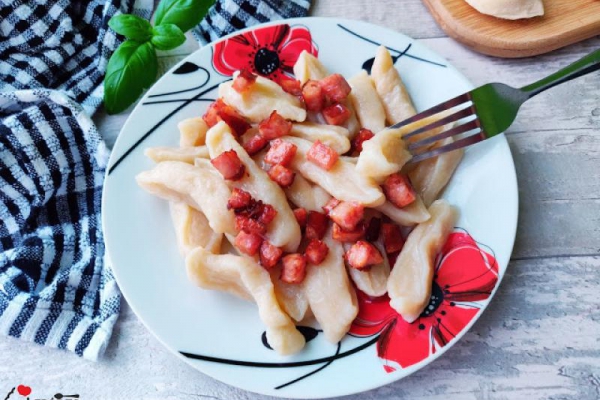 KLUSKI Z CIASTA NA PIEROGI