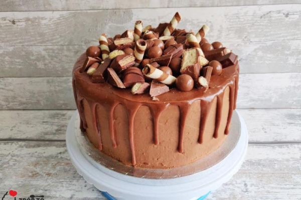 TORT CZEKOLADOWY