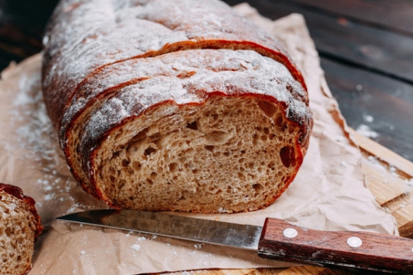 Jak przygotować chleb w domowych warunkach?