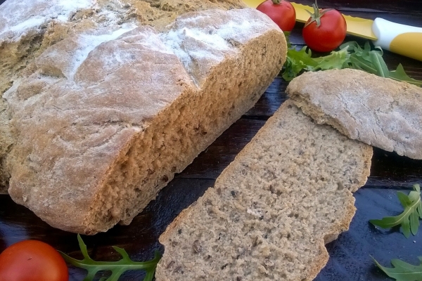 chleb pszenno-żytni z siemieniem (na drożdżach)