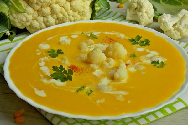 Zupa kukurydziana z kalafiorem