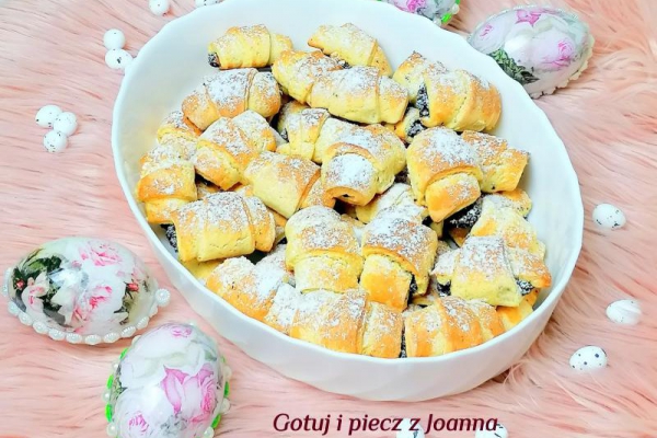 Rogaliki z masą makowo-kukułkową