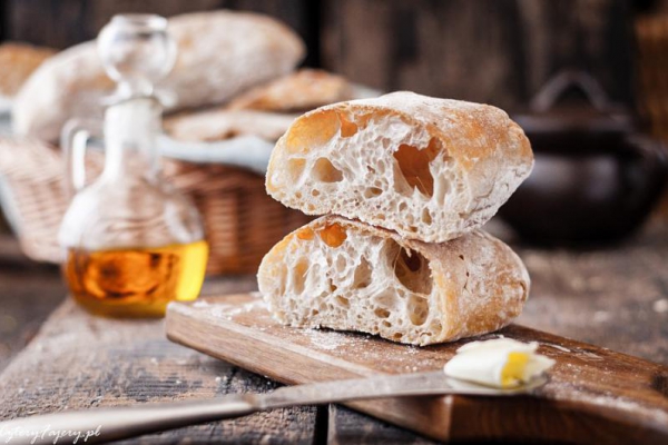 -----------brak tagów, wstępu i zdjęć---------Włoski chleb ciabatta