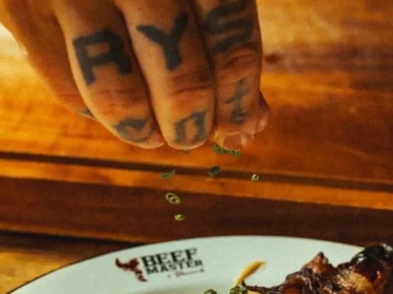 Pulled beef, który robi efekt „food trucka” w domowej kuchni