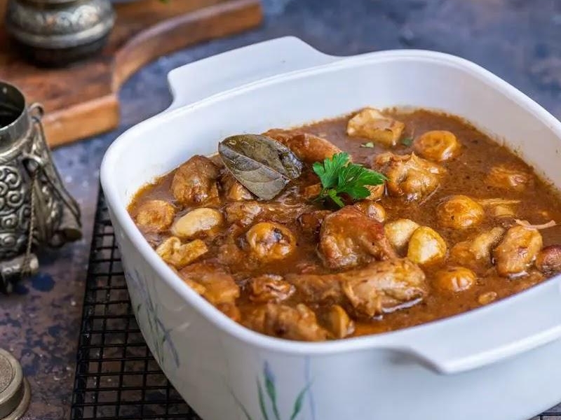 Gulasz wieprzowy z pieczarkami