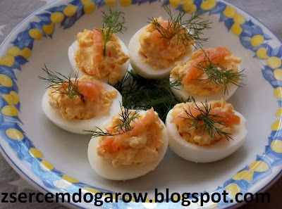 Jajka faszerowane łososiowe