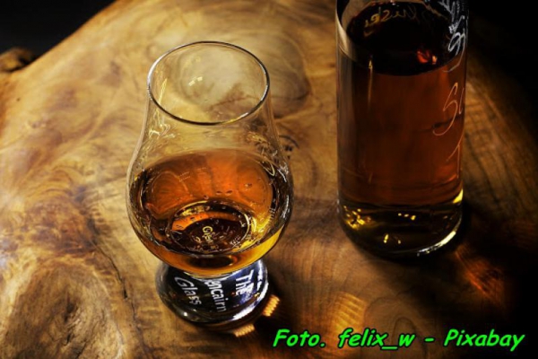 Przepis na domową whisky.