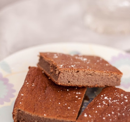Fasolowe brownie z karobem (bez cukru, bezglutenowe)