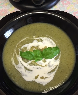 Zupa krem brokułowo - bazyliowa