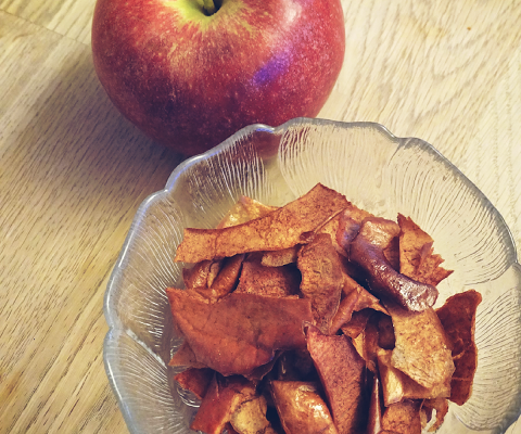 chipsy ze skórki jabłka
