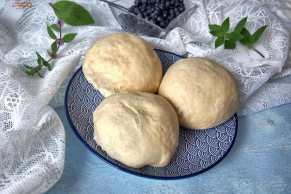Parowańce z jagodami (pampuchy, kluski na parze) - najlepszy przepis