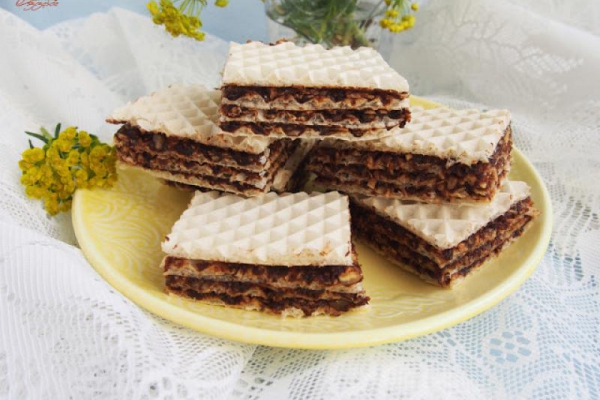 Fit wafle daktylowo śliwkowe