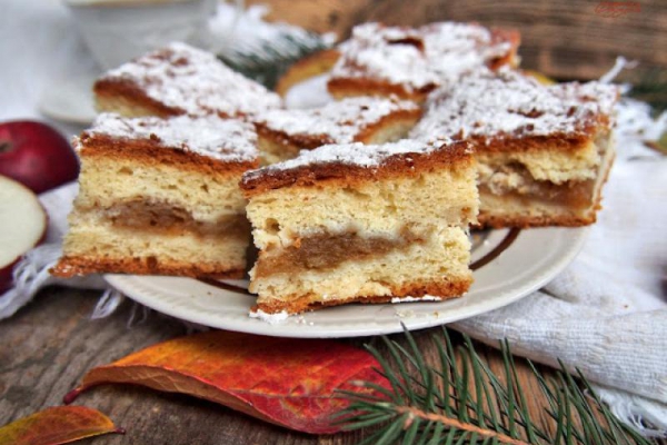 Prosta szarlotka krucho drożdżowa