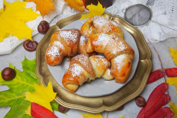 Rogaliki drożdżowe