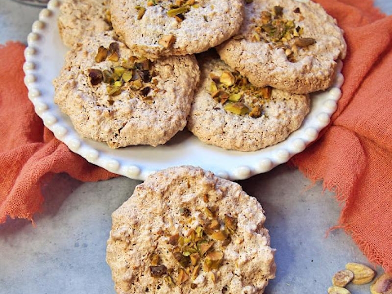 Ciasteczka orzechowe z 3 składników – chrupiące, lekkie i bez mąki