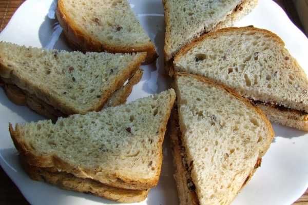 Toast sandwiches pani Beeton