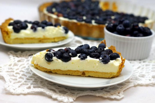 Tarta z mascarpone i borówkami