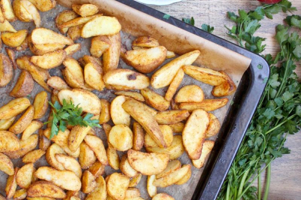 Pieczone ziemniaki ze skórką