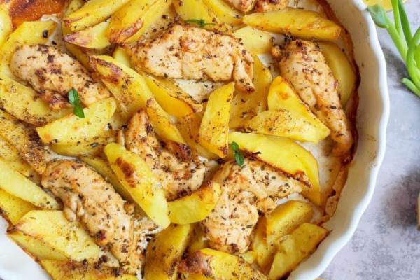 Polędwiczki z kurczaka pieczone z ziemniakami