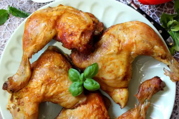 Pieczone udka (nóżki) z kurczaka – pomysł na obiad