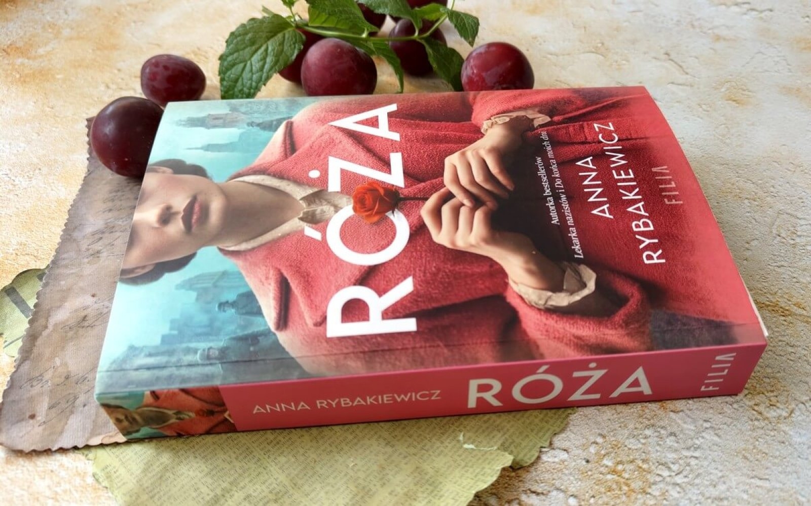 Róża Anna Rybakiewicz – recenzja