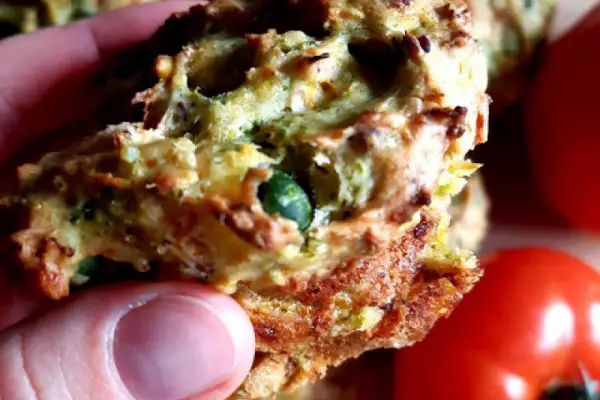 Wytrawne muffiny – pomysł na przekąskę z warzywami. Idealne dla dzieci nawet tych najmłodszych