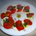 Pomidory z mozzarellą.