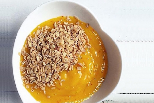 mango + banan + nektarynka + kurkuma + płatki owsiane
