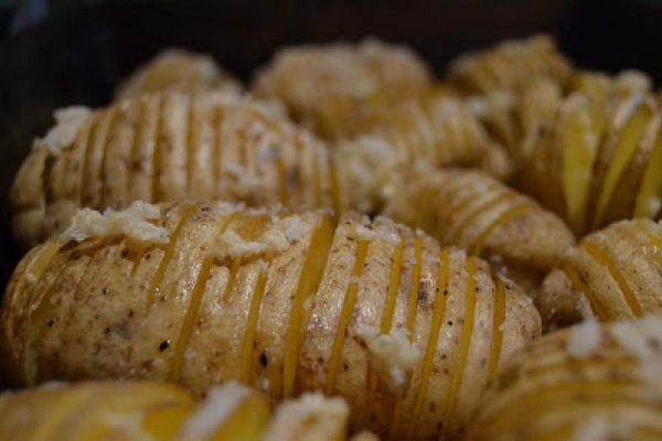 Ziemniaki hasselback