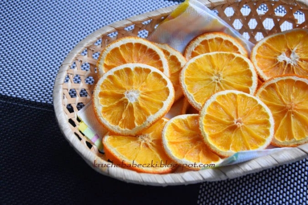 Suszone pomarańcze na choinkę 