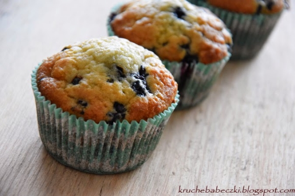 Muffinki jagodowo - kokosowe mniam :))