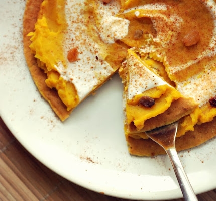 Owsiany omlet z dyniowym musem
