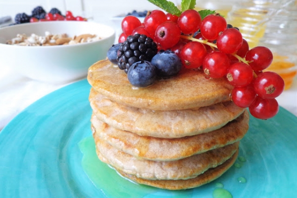 Razowe pancake z mąki kasztanowej, bez jajek i mleka (Pancake integrali con farina di castagne, senza uova e latte)