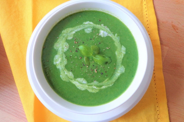 Cykl wielkanocny: Zupa krem ze szparagów, szpinaku i bazylii (Crema di asparagi, spinaci e basilico)