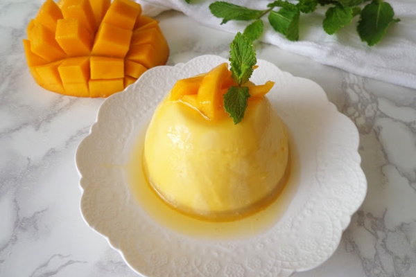 Panna cotta z mango (Panna cotta al mango)