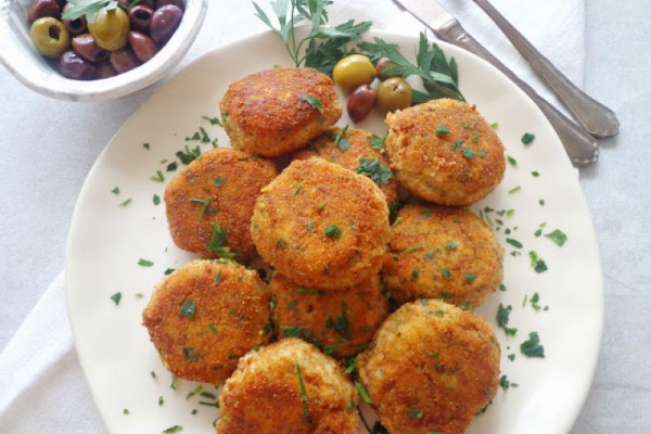 Kotleciki z dorsza z oliwkami (Polpette di merluzzo e olive)
