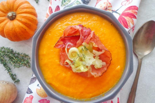 Zupa dyniowa z porem (Vellutata di zucca e porri)