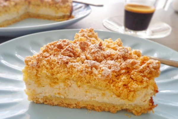 Tarta z kruszonką i kremem z ricotty (Sbriciolata alla ricotta)