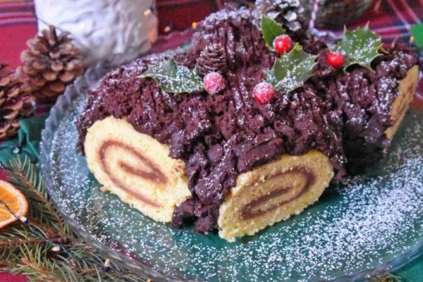 Świąteczna rolada biszkoptowa z Piemontu – „Ceppo di Natale”