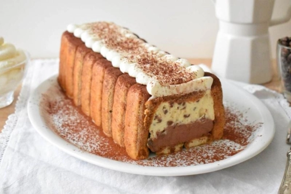 Włoskie ciasto z biszkoptami i kremem – „Stracchino della duchessa”