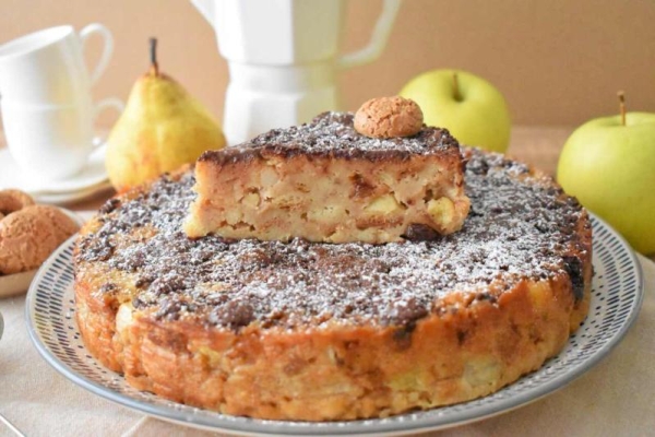 Włoskie ciasto z chleba z owocami z Como – „Torta Miascia”