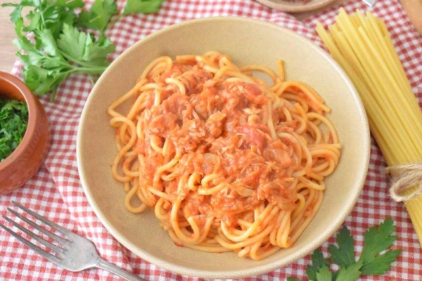 Oryginalny przepis na „Spaghetti alla bolognese”